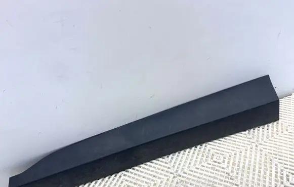 Toyota Yaris Cross Front door trim (molding) 75074K2010