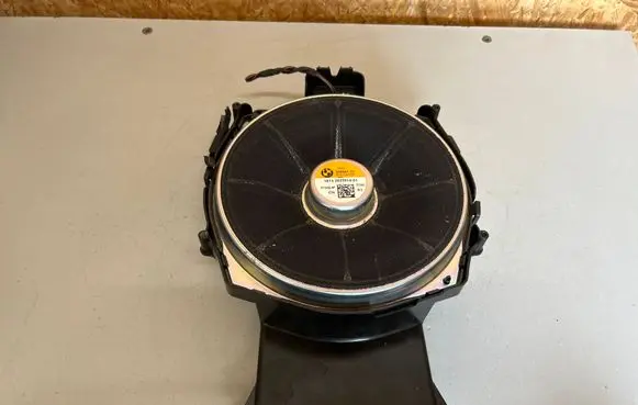 BMW iX3 G08 Subwoofer speaker 2622914