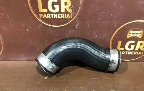 Skoda Octavia Mk2 (1Z) Intercooler hose/pipe 