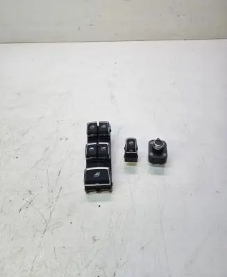 Audi A3 S3 8V Electric window control switch 8V7959851A