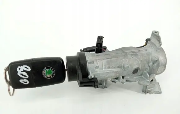 Skoda Octavia Mk2 (1Z) Ignition lock 1K090585LB