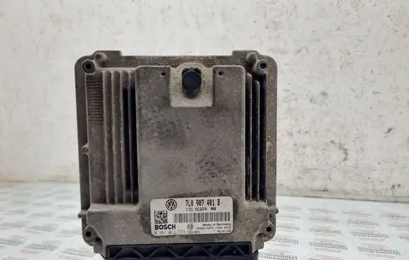 Volkswagen Touareg I Engine control unit/module 7L0907401B