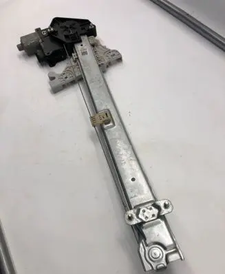 Hyundai Kona II Front door window regulator with motor 82402be010