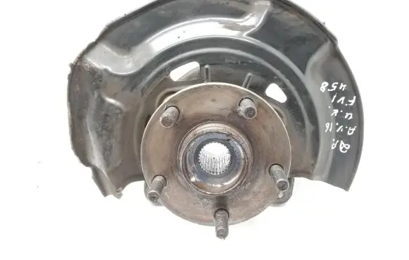 Toyota Avensis T270 Front wheel hub