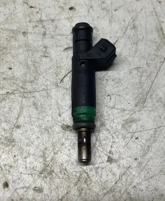 BMW X5 E70 Fuel injector 6303A00411