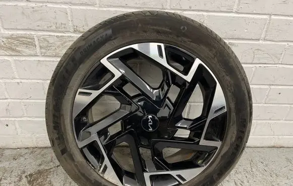 R19 alloy rim