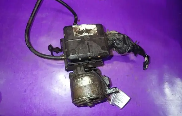 Citroen C5 Air suspension compressor 9643373280