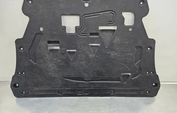 Engine splash shield/under tray