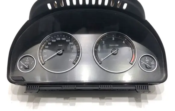 BMW 5 F10 F11 Speedometer (instrument cluster) 9291413