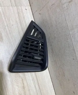 Ford Ecosport Dash center air vent grill GN15N018B09