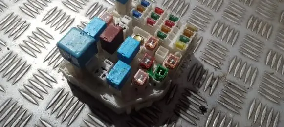 Toyota RAV 4 (XA20) Fuse box set 2422 4a07