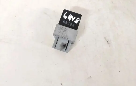Mitsubishi Space Star Other relay mb953394