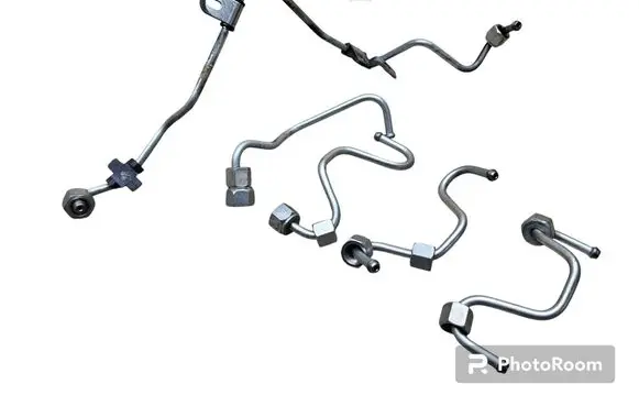 Nissan Qashqai Fuel injector supply line/pipe 