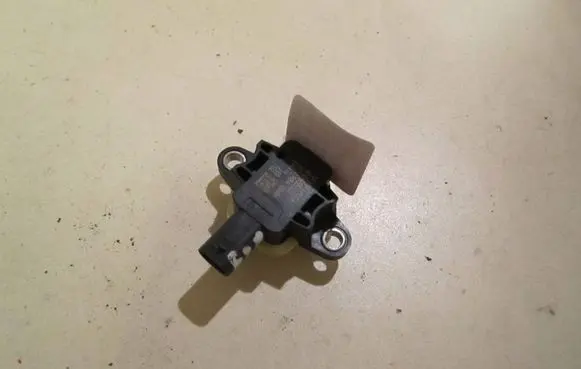 Volkswagen Polo V 6R Airbag deployment crash/impact sensor 4H0955557 1090RB4 110615