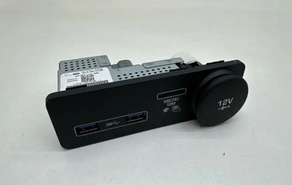 Jaguar E-Pace USB socket connector JPLA19E110BB