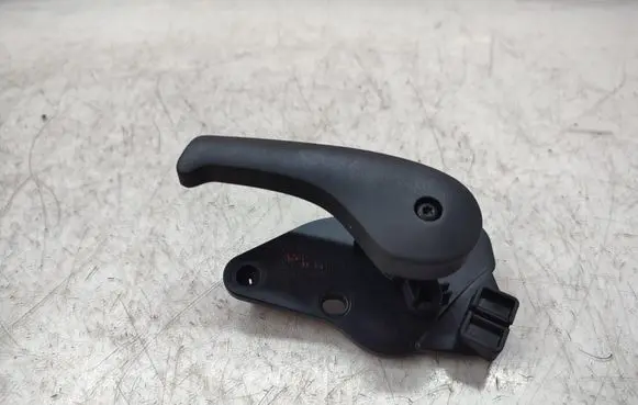 Volvo V40 Engine bonnet (hood) release handle 31278799