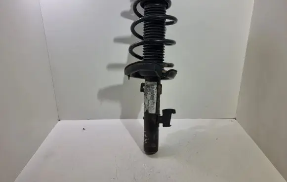 Volvo V40 Front shock absorber with coil spring P31360946