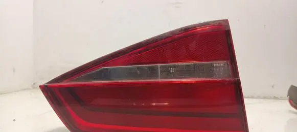 Volkswagen Jetta VI Tailgate rear/tail lights 5C6945093
