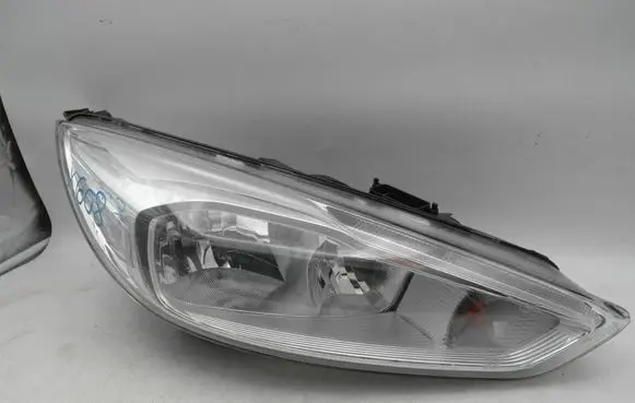 Ford Focus Headlight/headlamp F1EB13W029AF