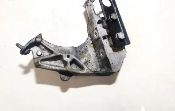 Citroen C5 Engine mounting bracket 9635969880