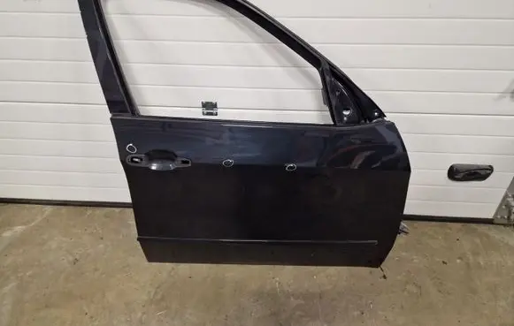 BMW X5 E70 Front door 7211424