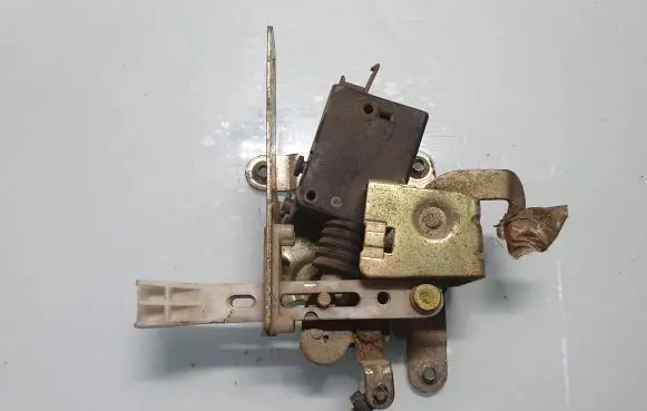 Peugeot Partner Rear door lock