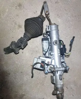 Mercedes-Benz E W210 Steering wheel axle A2104621020 A2205400288