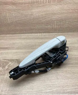 BMW 3 F30 F35 F31 Rear door exterior handle/bracket 7332267 14389710
