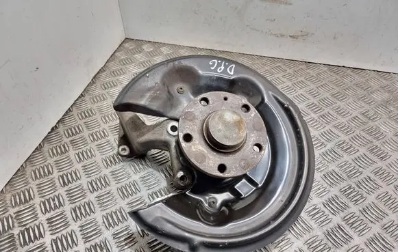 Volkswagen PASSAT B7 Rear wheel hub 3c0505436f 5n0615612c