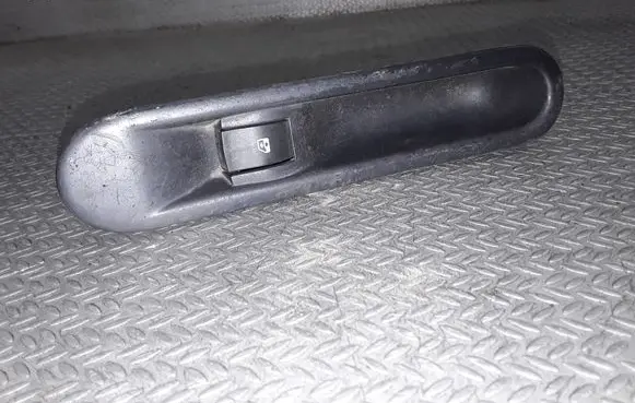 Renault Espace - Grand espace IV Electric window control switch 8200012263