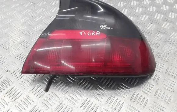 Opel Tigra A Rear/tail lights