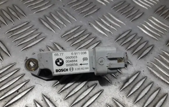 BMW X5 E53 Airbag deployment crash/impact sensor 65776911038 65.776911038