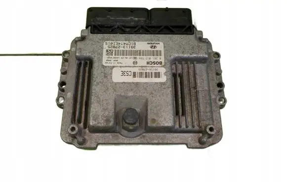 Hyundai Santa Fe Engine control unit/module 0281013584 9AB9