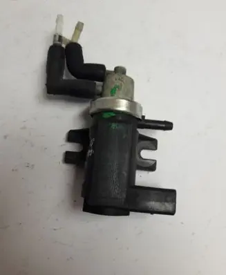 Volkswagen PASSAT B5.5 Turbo solenoid valve 1J0906627A