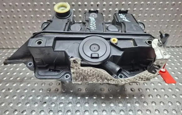 Renault Trafic III (X82) Rocker cam cover S27624507 113301003R