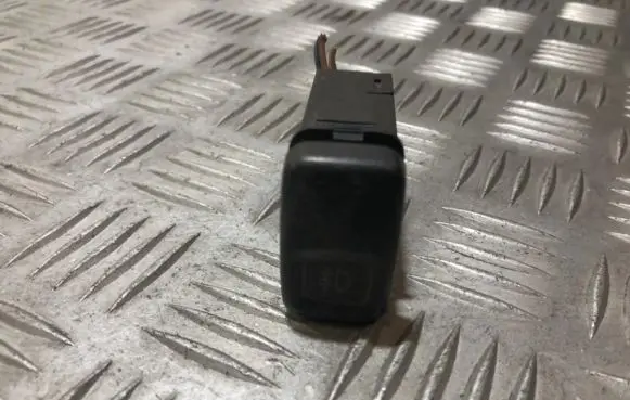 Fog light switch