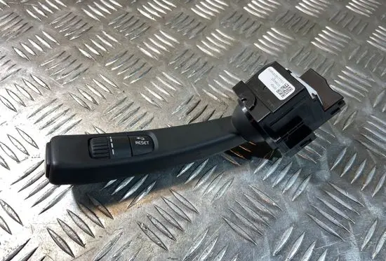 Volvo V40 Indicator stalk 31394001