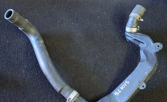 Subaru Legacy Engine coolant pipe/hose