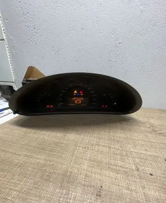 Mercedes-Benz C W203 Speedometer (instrument cluster) A2035401347 110080183