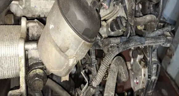 Opel Astra H Oil filter cover 