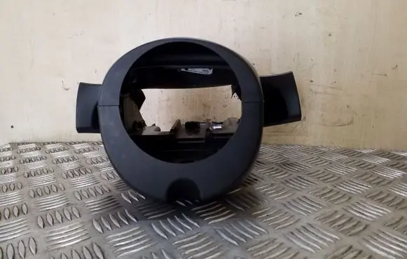 Steering wheel column trim