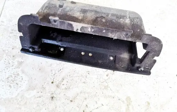 Mercedes-Benz ML W163 Glove box