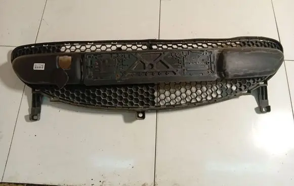 Peugeot 107 Front bumper lower grill 531120H020