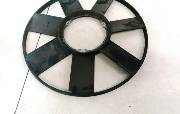 BMW 5 E34 Fan impeller 2243303