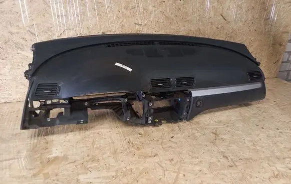 Volkswagen PASSAT B6 Dashboard