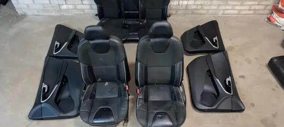 Volvo V40 Seat and door cards trim set 