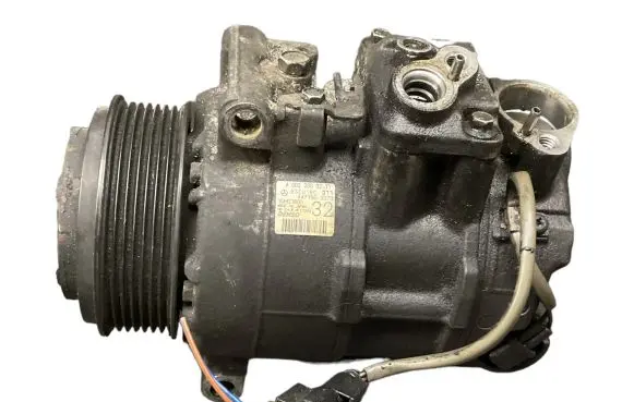 Mercedes-Benz E W212 Air conditioning (A/C) compressor (pump) A0022303211 44715030710