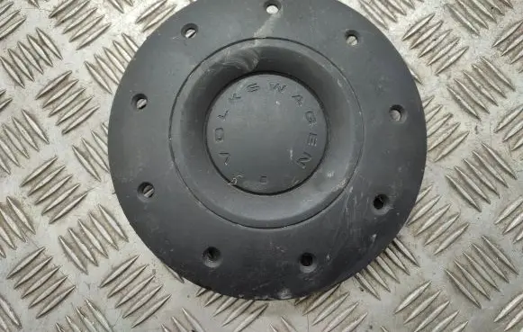 Volkswagen Caddy R15 wheel hub/cap/trim 