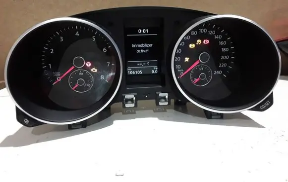 Volkswagen Golf VI Speedometer (instrument cluster) 5K0920870D