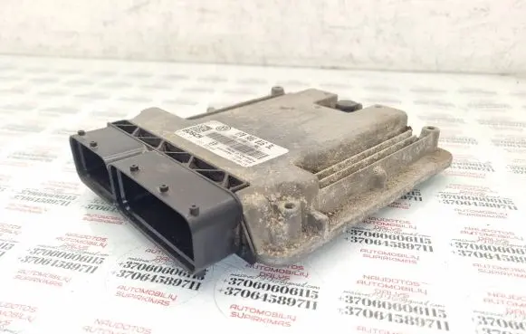 Volkswagen Touareg I Engine control unit/module 070906016BL